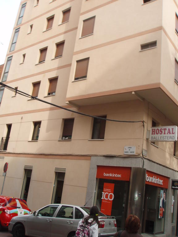 Hostal Ballestero Barcelona Exterior foto